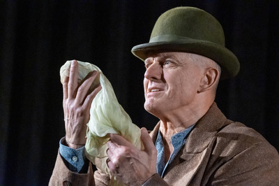 De mi lett a nővel?